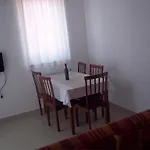 Guesthouse Vodice ヴォディツェ