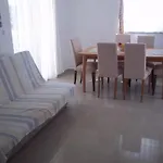 Guesthouse Vodice アパート ヴォディツェ