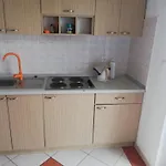 Guesthouse Vodice アパート ヴォディツェ